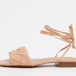 Who What Wear Marlena woven tie up flat sandals in blush leather